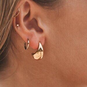Teardrop Huggie Earrings Waterproof Jewelry Non-tarnish Gold Huggie Hoops